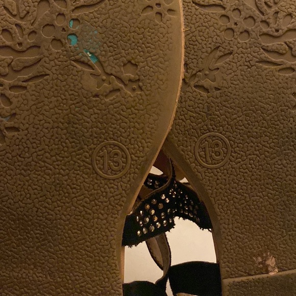 Shoe bundle - Picture 6 of 7